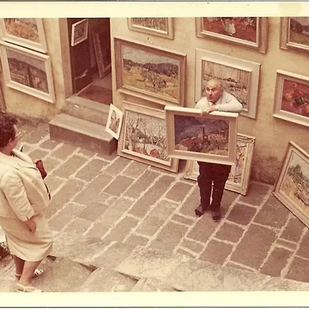 Cortiletto With Courtyard In Gandria *