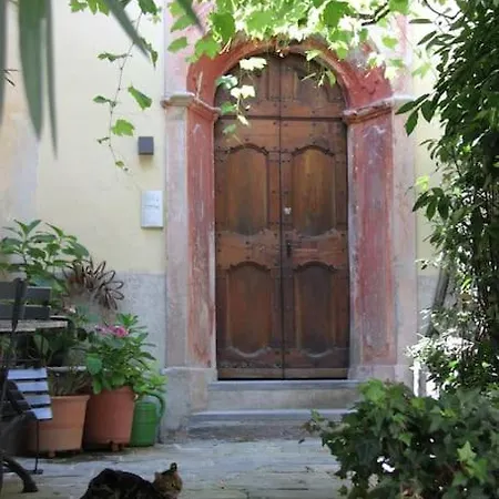 Apartment Cortiletto With Courtyard In Gandria *